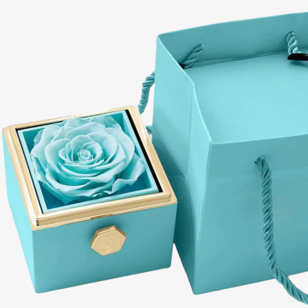 ETERNAL ROSE BOX- W/ ENGRAVED
NECKLACE & REAL ROSE.