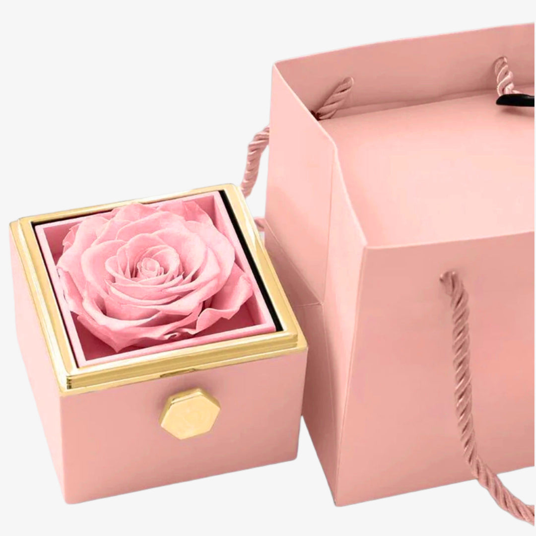 ETERNAL ROSE BOX- W/ ENGRAVED
NECKLACE & REAL ROSE.